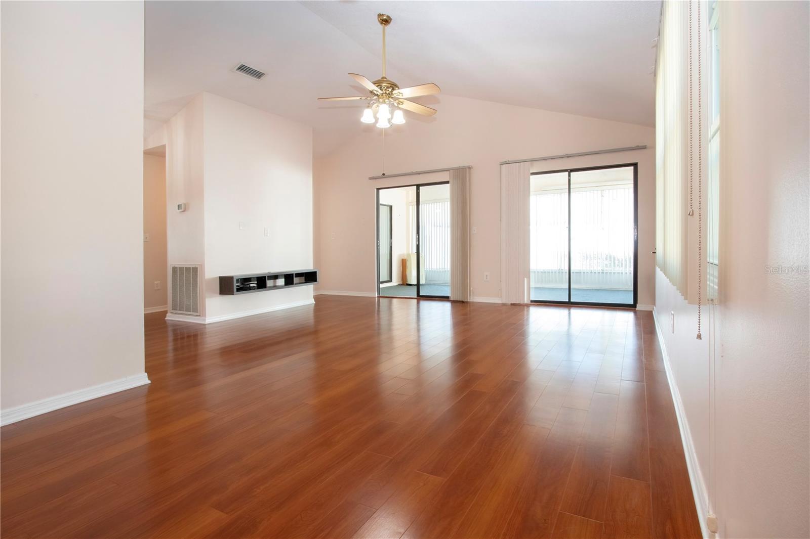 Image 12 of 55 For 1733 Atrium Drive