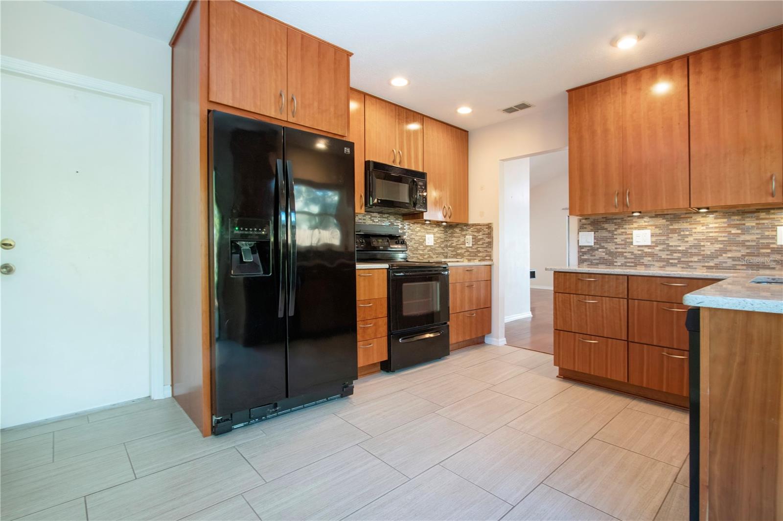 Image 18 of 55 For 1733 Atrium Drive