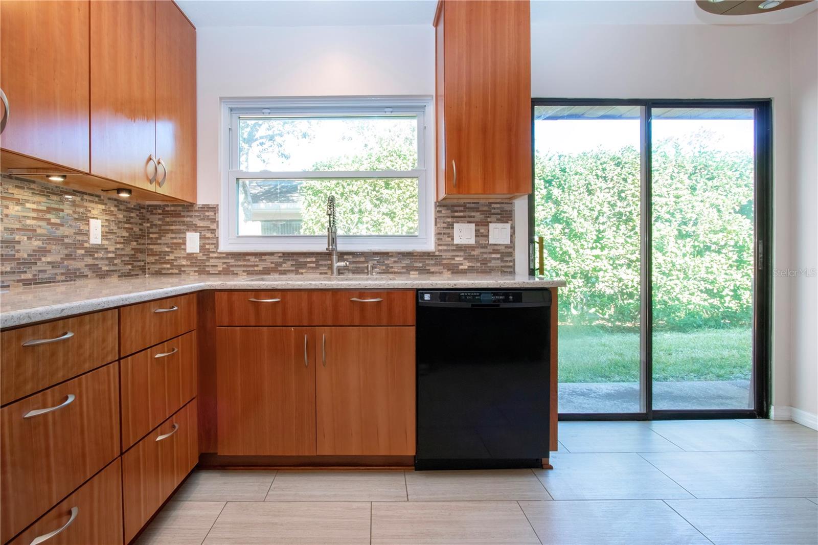 Image 20 of 55 For 1733 Atrium Drive