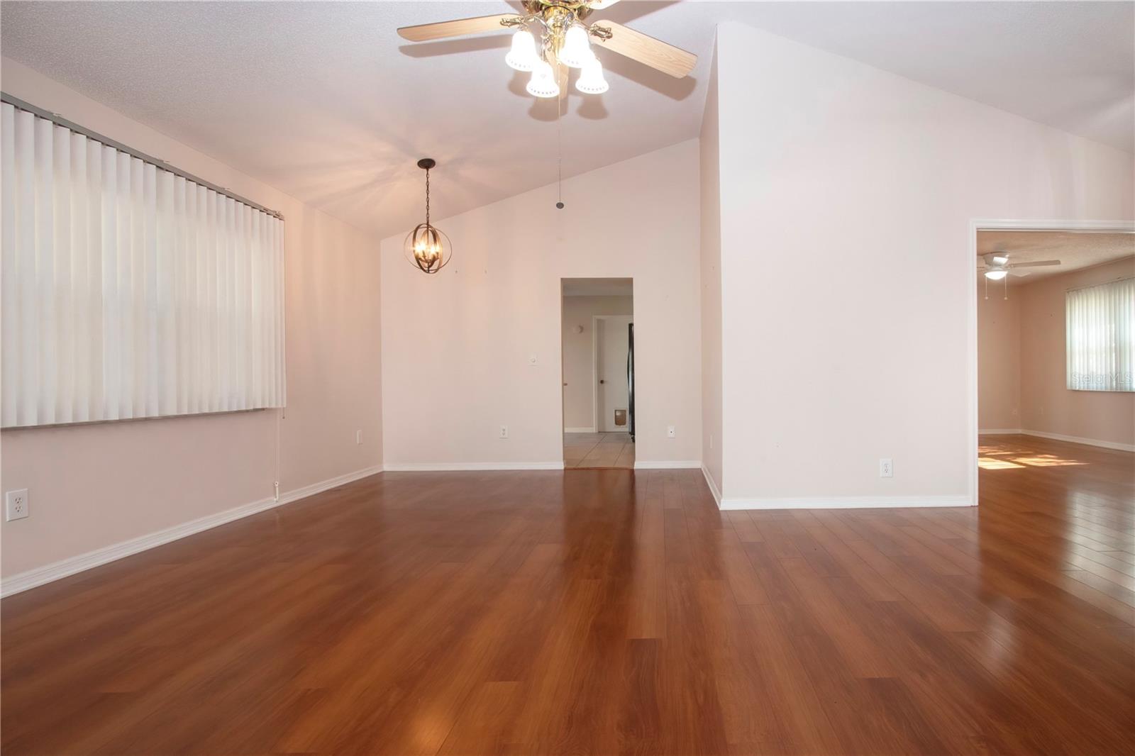 Image 9 of 55 For 1733 Atrium Drive