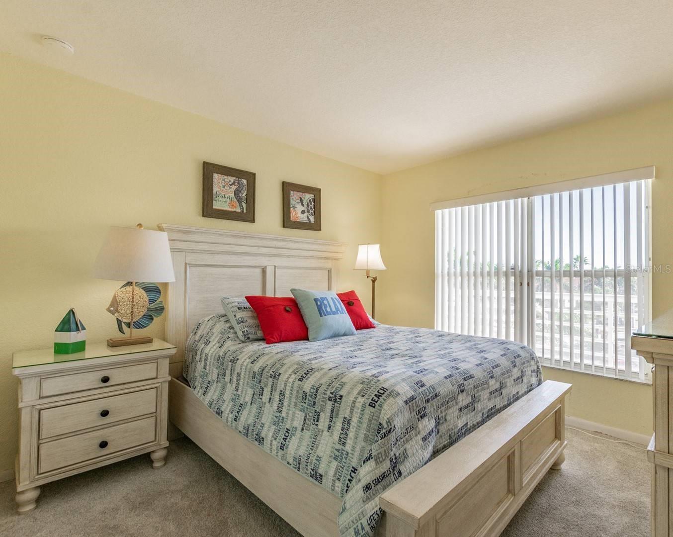 Image 11 of 26 For 5901 Bahia Del Mar Circle 422