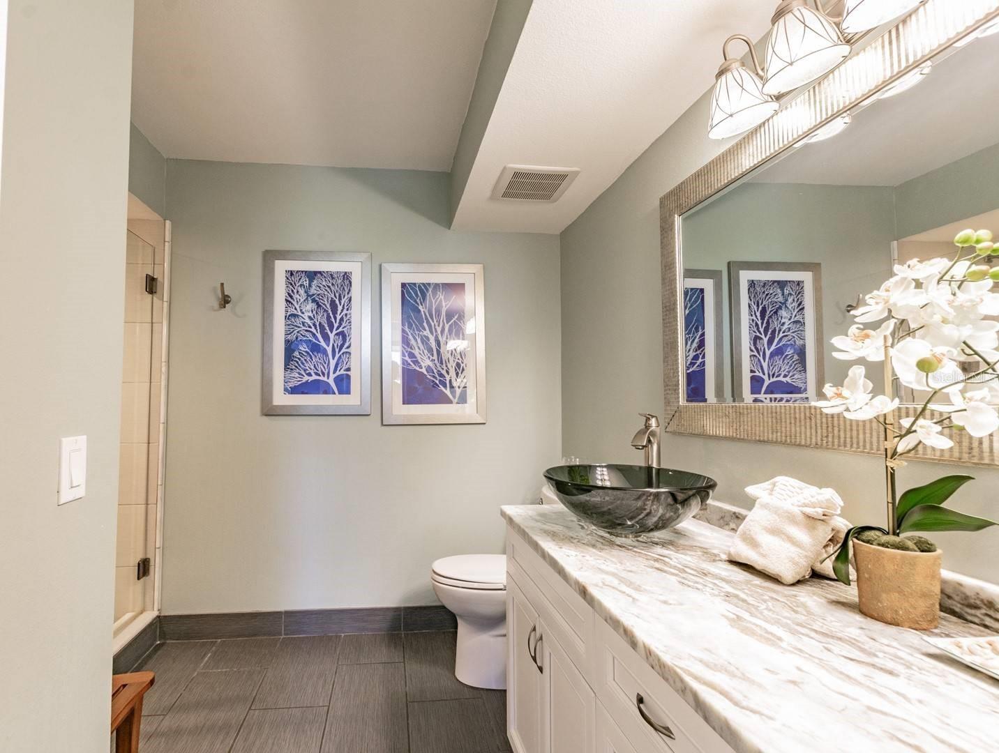 Image 12 of 26 For 5901 Bahia Del Mar Circle 422