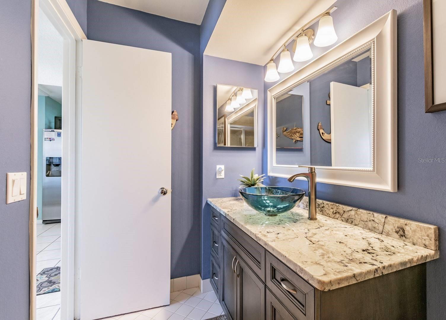 Image 17 of 26 For 5901 Bahia Del Mar Circle 422