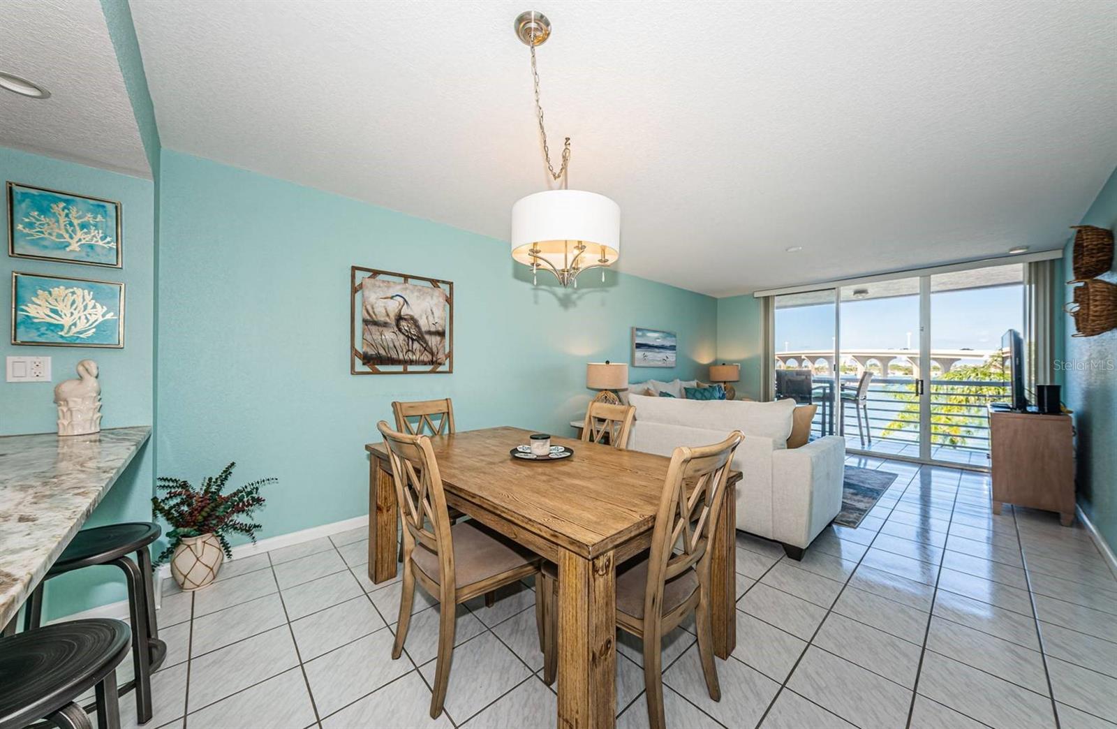 Image 6 of 26 For 5901 Bahia Del Mar Circle 422