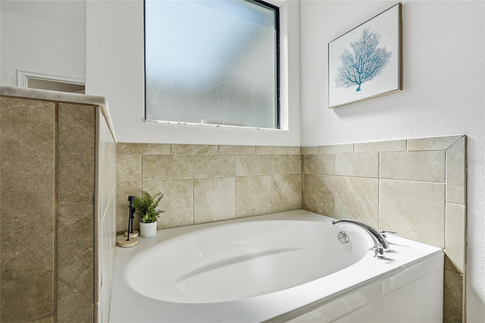 Image 22 of 40 For 109 Azul Drive