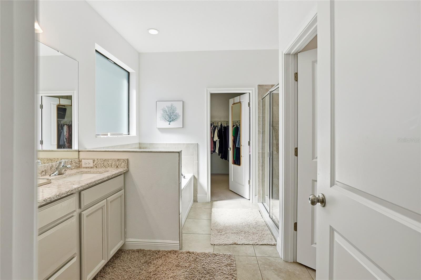 Image 23 of 40 For 109 Azul Drive