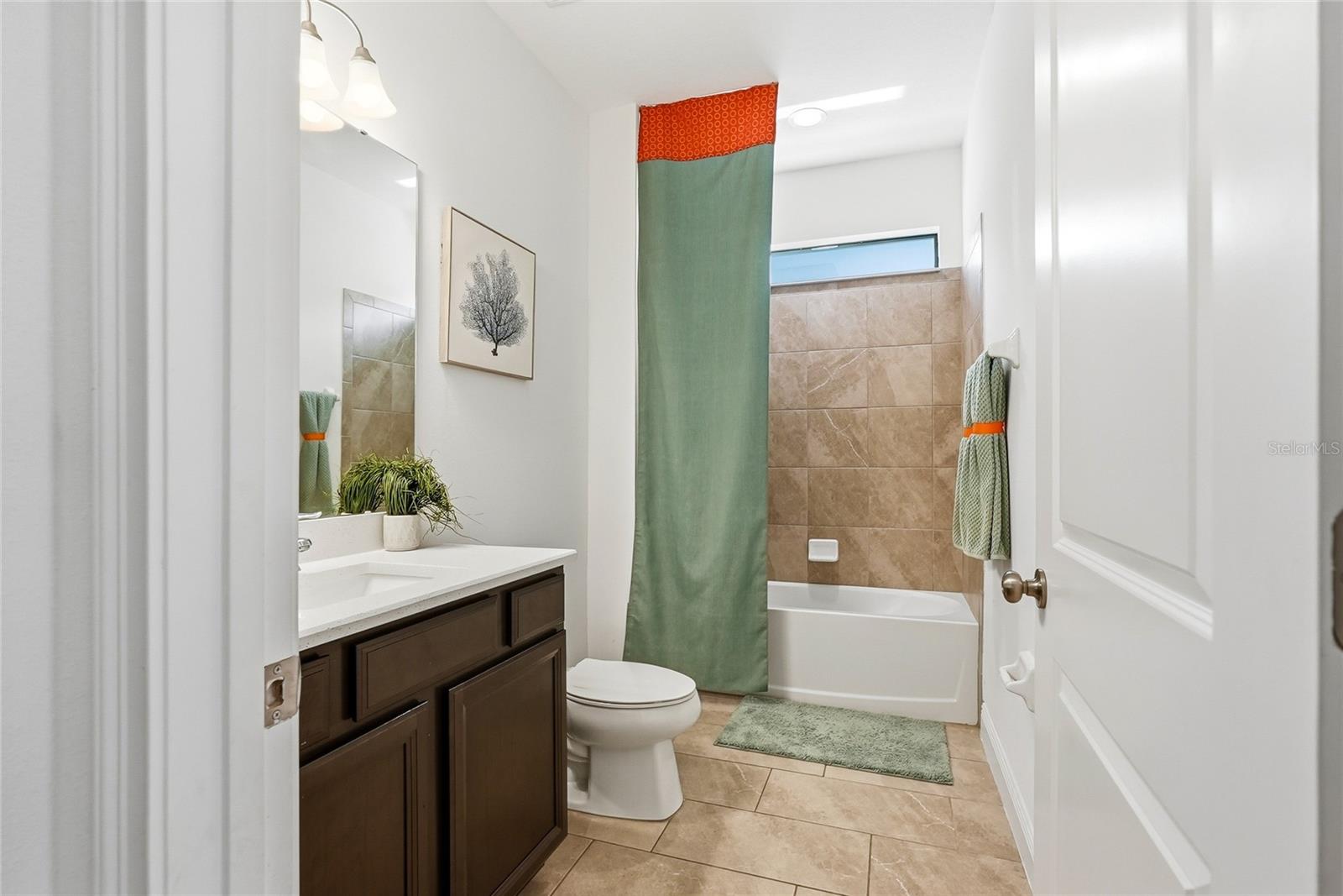 Image 8 of 40 For 109 Azul Drive