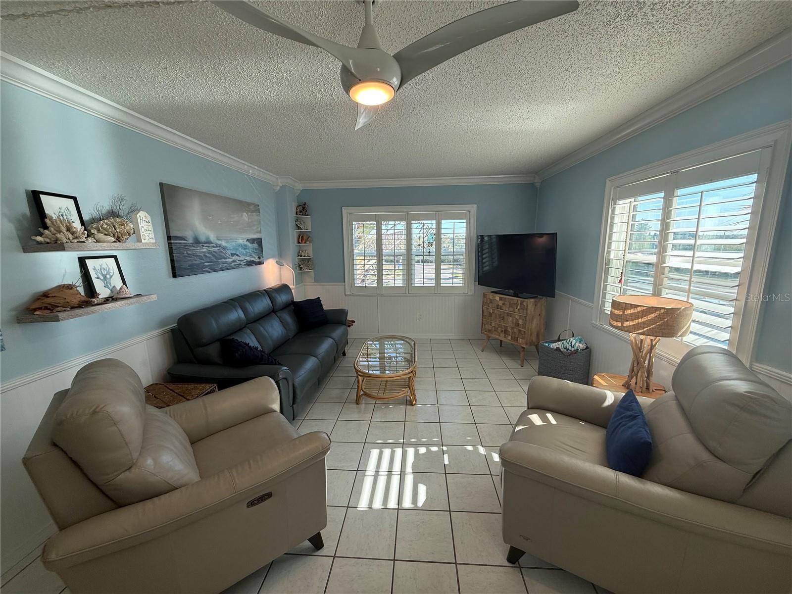 Listing photo id 2 for 18650 Gulf Blvd  316