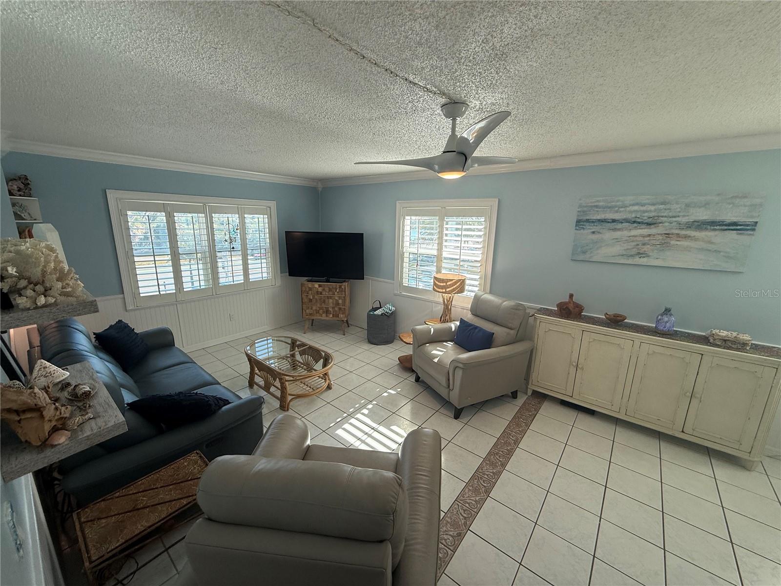 Listing photo id 3 for 18650 Gulf Blvd  316