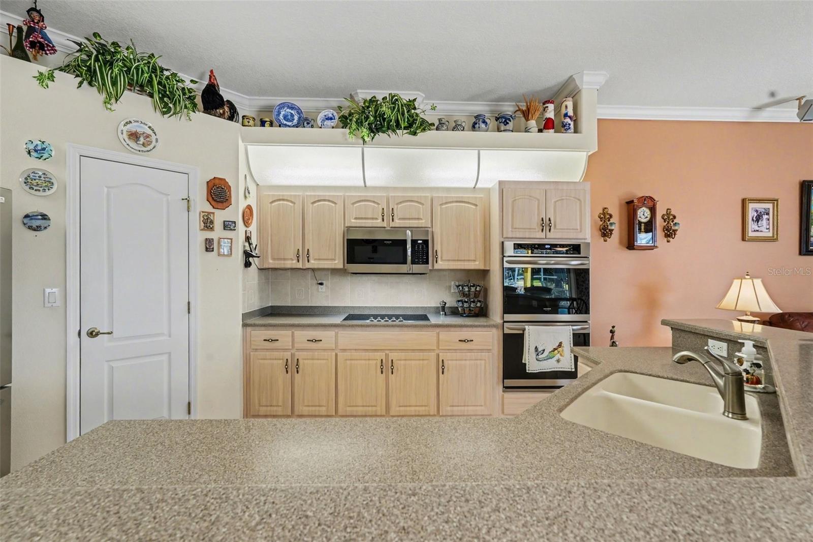 Image 13 of 35 For 13783 Rudi Loop