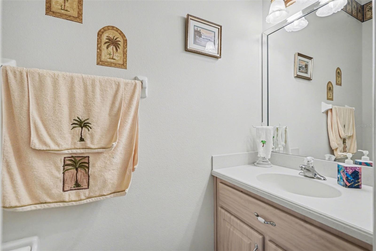 Image 16 of 35 For 13783 Rudi Loop