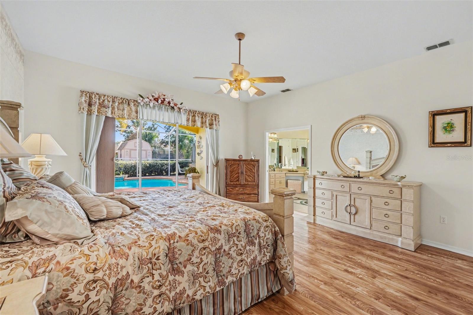 Image 21 of 35 For 13783 Rudi Loop