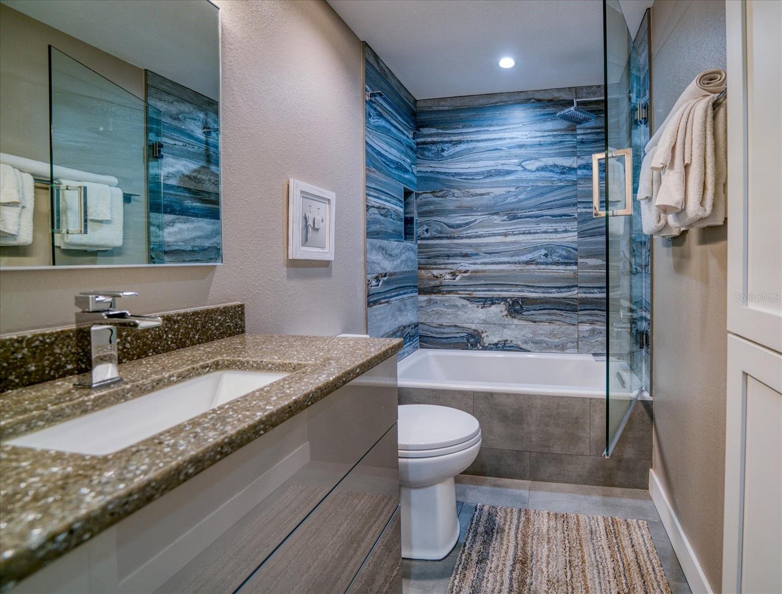 Image 14 of 35 For 8565 Gulf Boulevard 17s