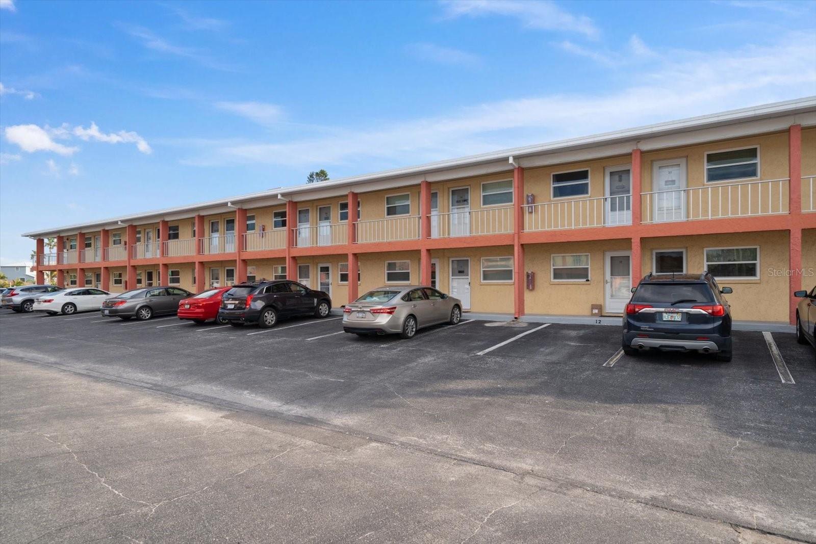 Image 2 of 35 For 8565 Gulf Boulevard 17s