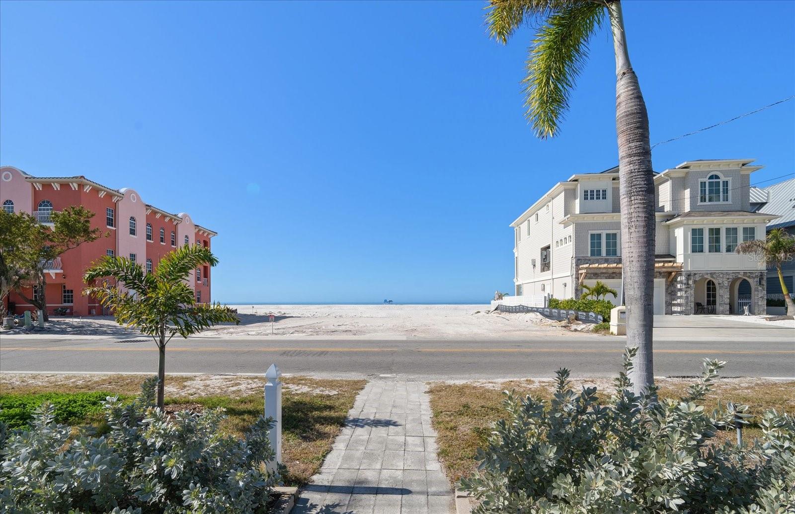 Image 27 of 35 For 8565 Gulf Boulevard 17s