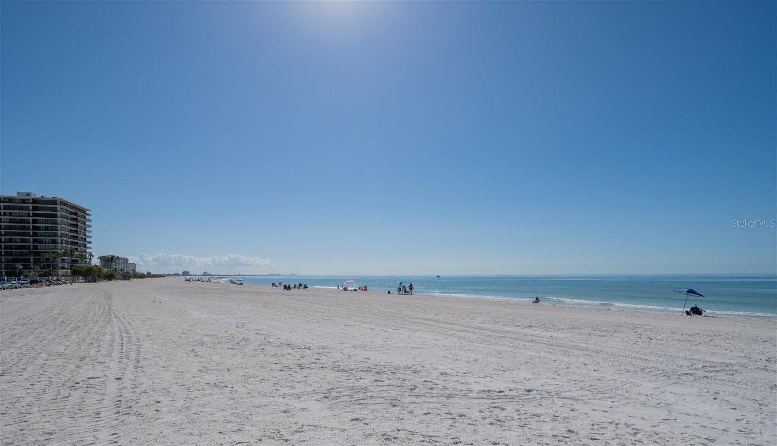 Image 28 of 35 For 8565 Gulf Boulevard 17s