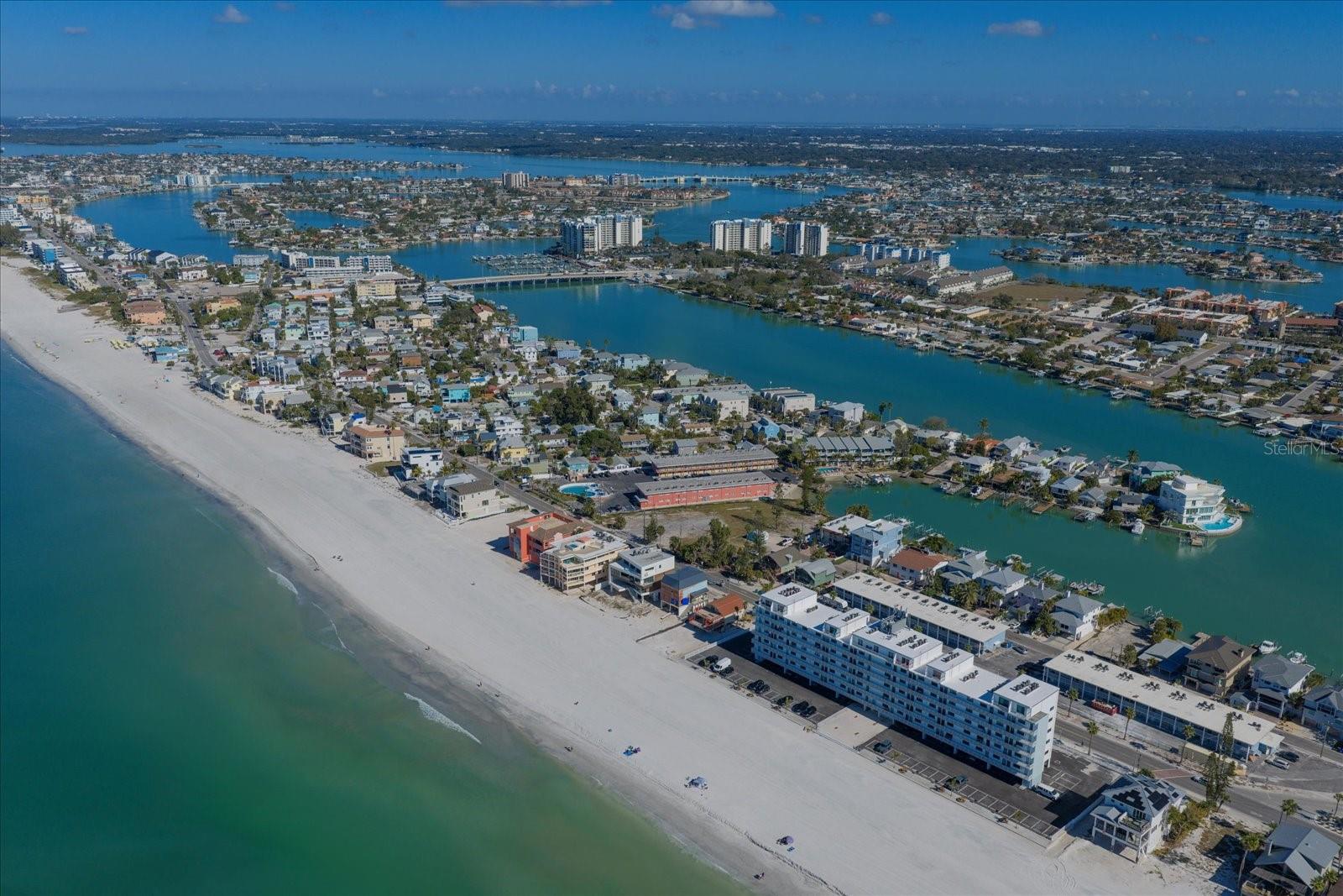 Image 30 of 35 For 8565 Gulf Boulevard 17s