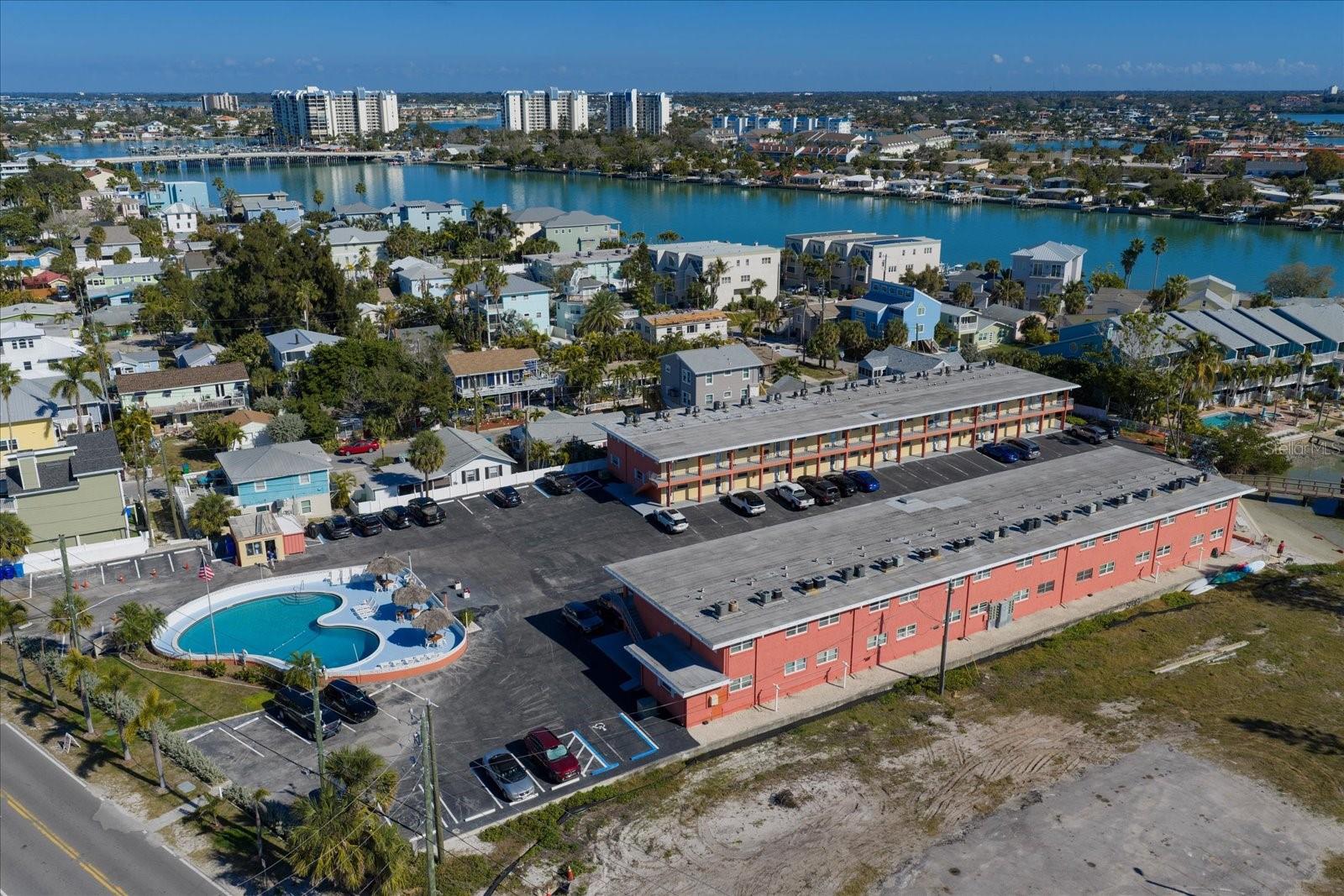 Image 33 of 35 For 8565 Gulf Boulevard 17s