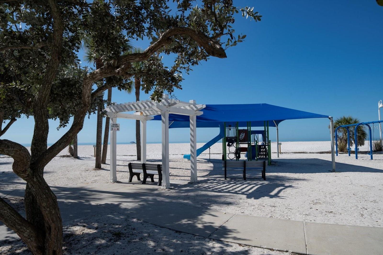 Image 34 of 35 For 8565 Gulf Boulevard 17s