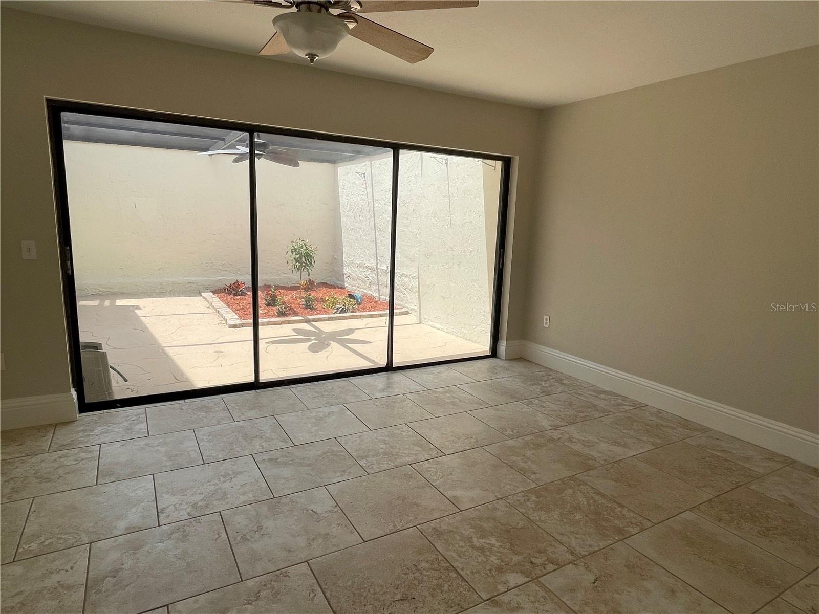 Image 11 of 19 For 4615 Stonehaven Place