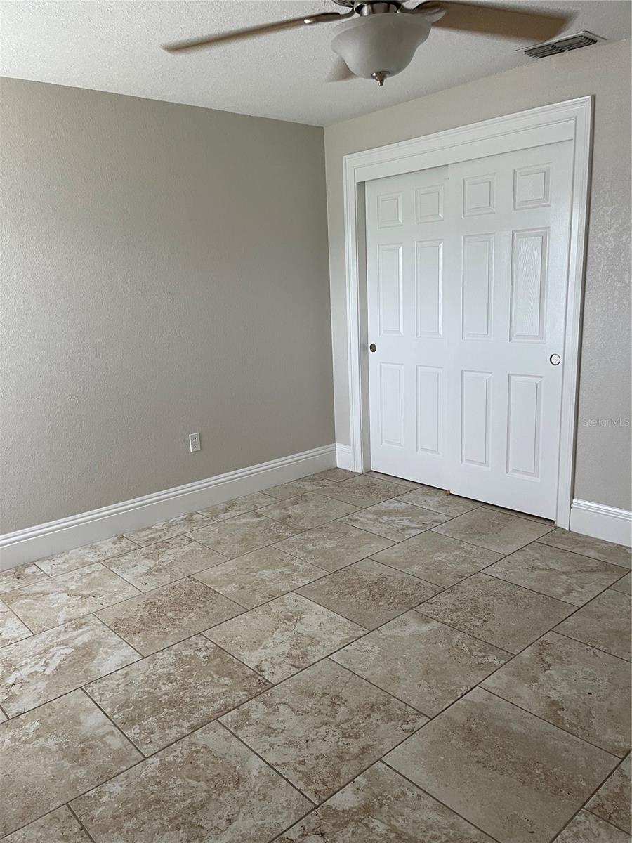 Image 17 of 19 For 4615 Stonehaven Place