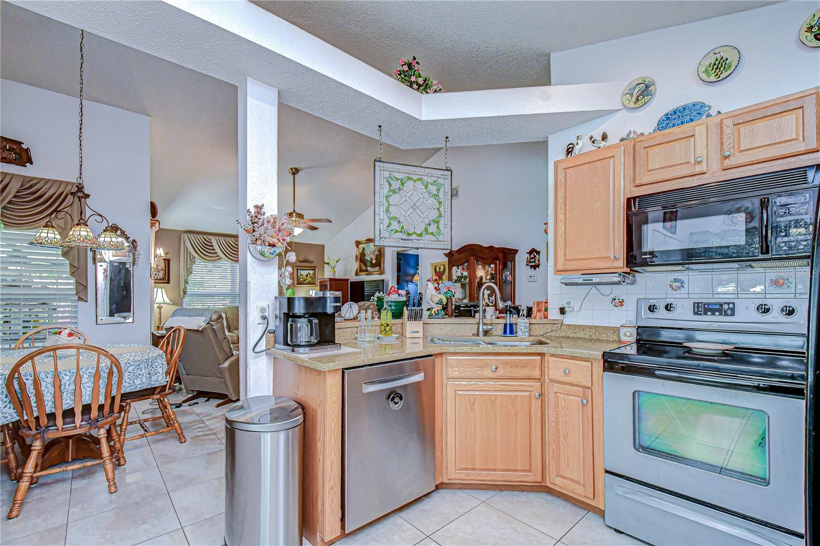 Image 10 of 24 For 12722 Dunhill Drive