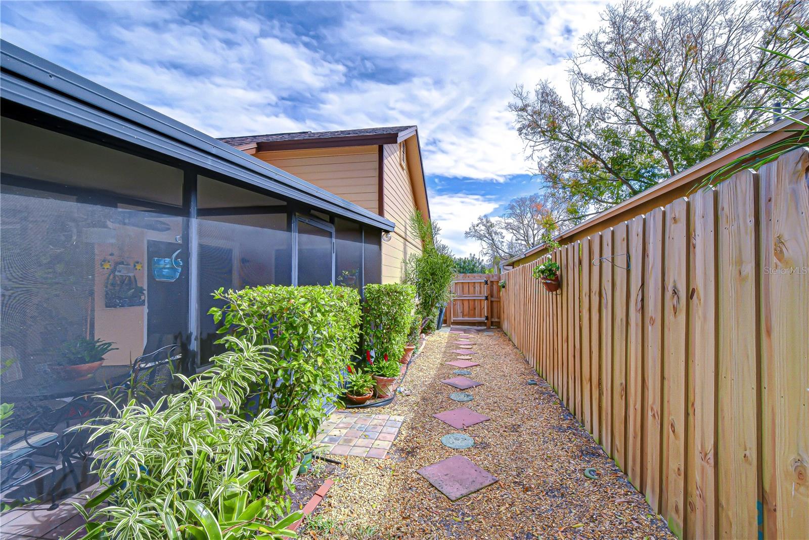 Image 19 of 24 For 12722 Dunhill Drive