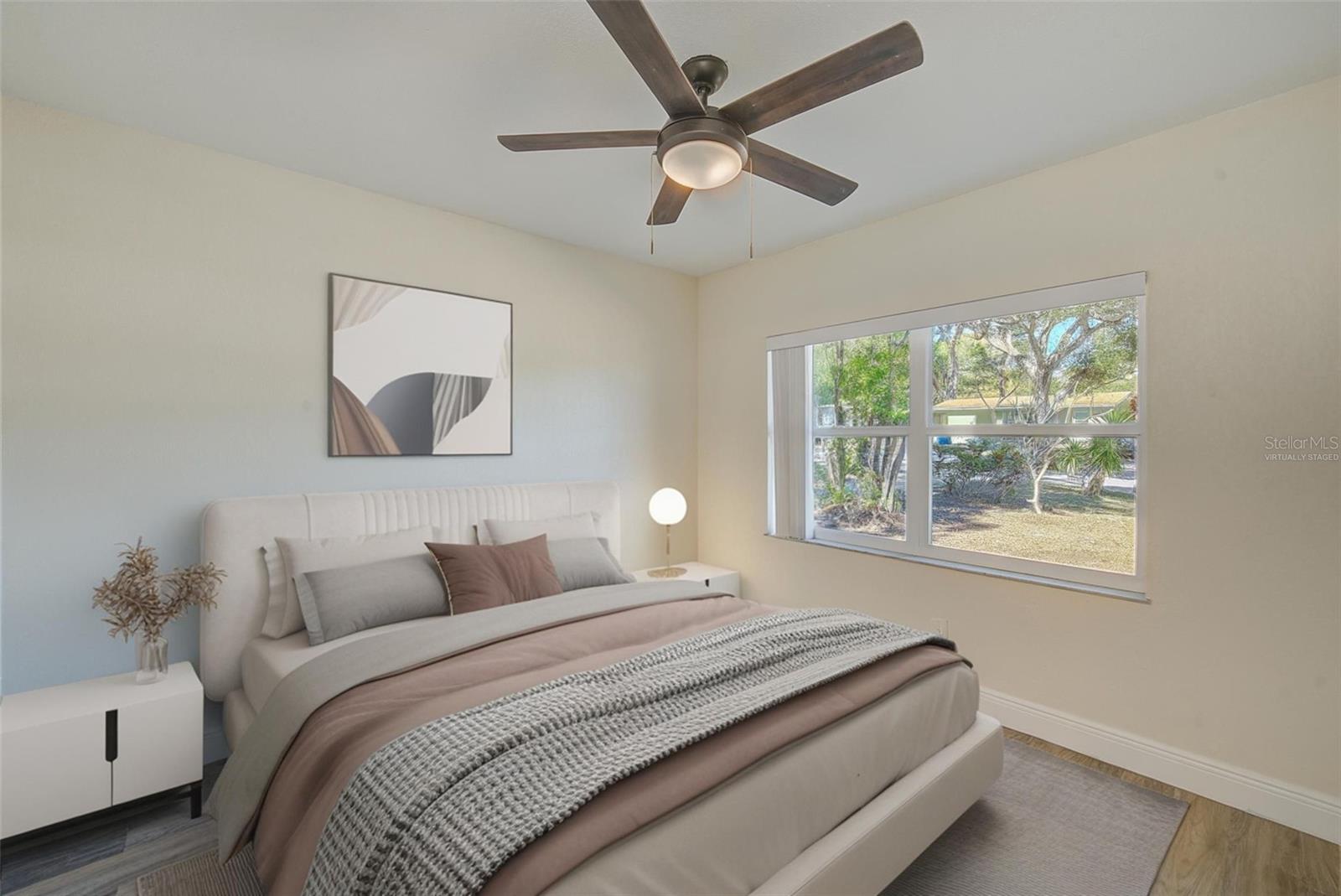 Image 12 of 24 For 715 1st Avenue Ne