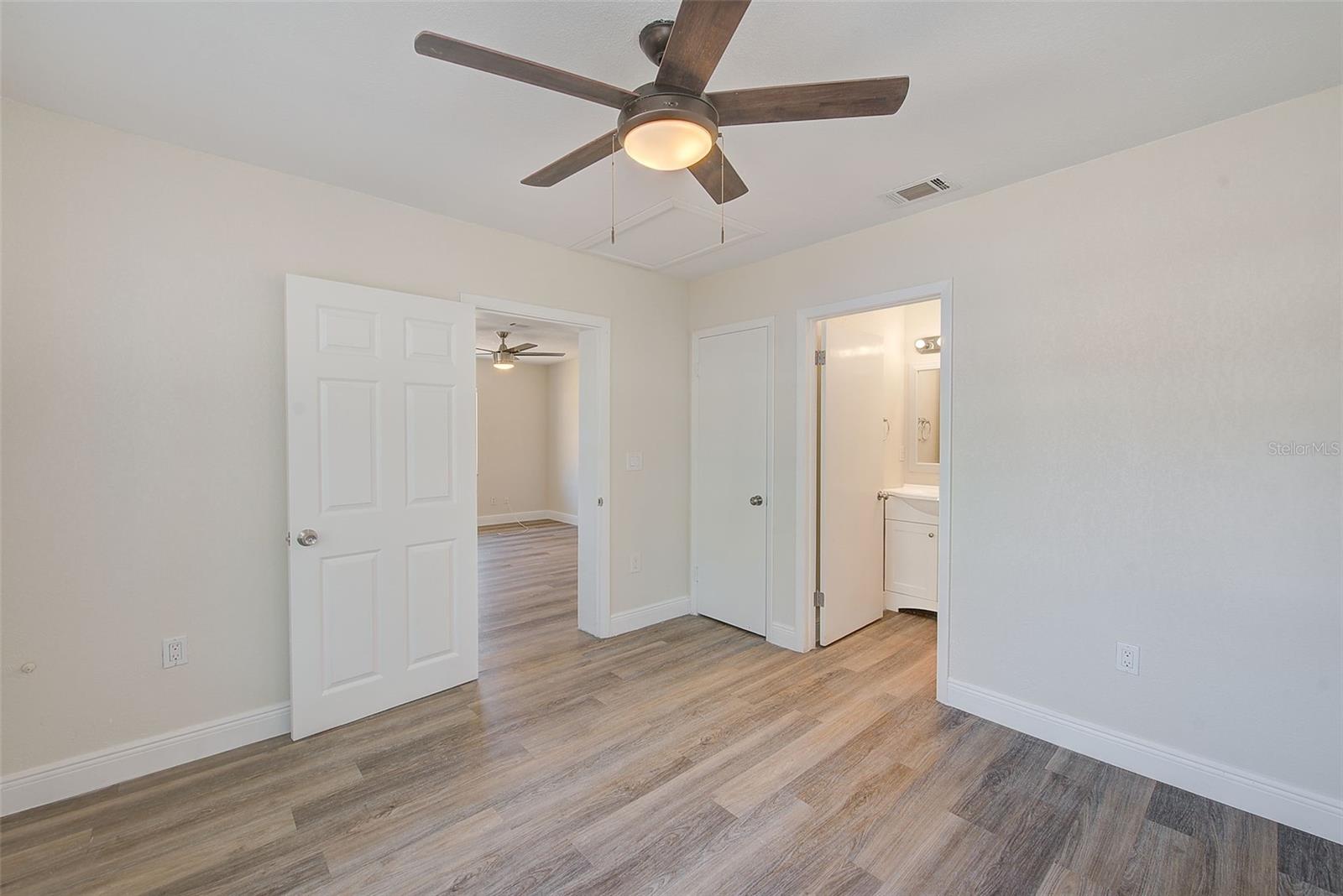 Image 14 of 24 For 715 1st Avenue Ne