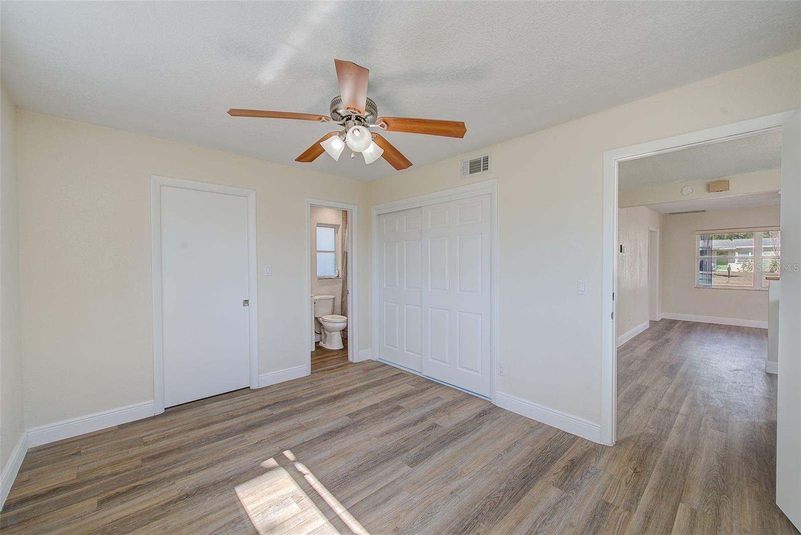 Image 16 of 24 For 715 1st Avenue Ne