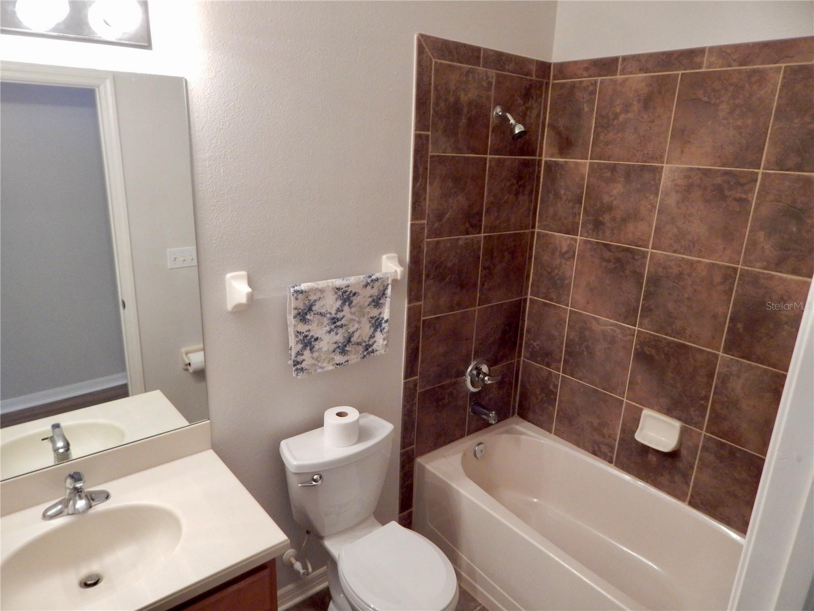 Image 17 of 19 For 5632 Autumn Shire Drive