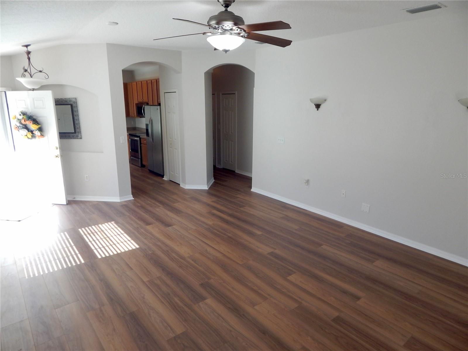 Image 7 of 19 For 5632 Autumn Shire Drive