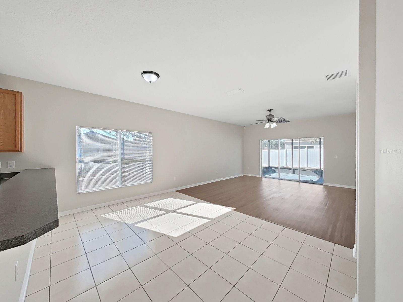 Image 11 of 40 For 5623 Sheer Bliss Loop