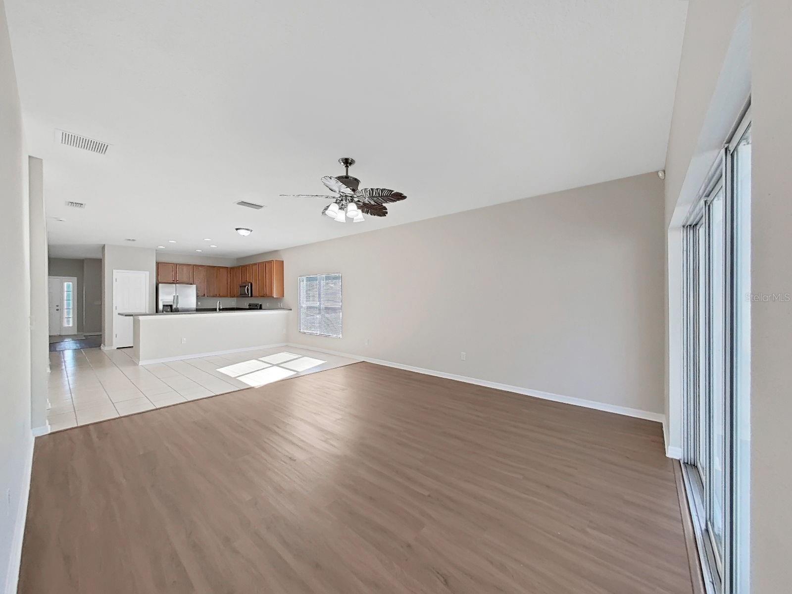 Image 18 of 40 For 5623 Sheer Bliss Loop