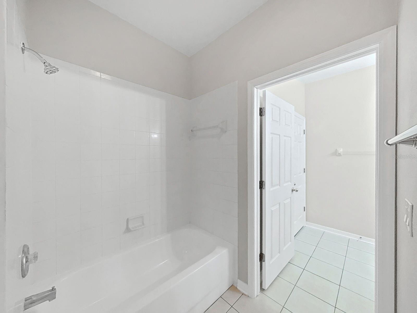 Image 29 of 40 For 5623 Sheer Bliss Loop