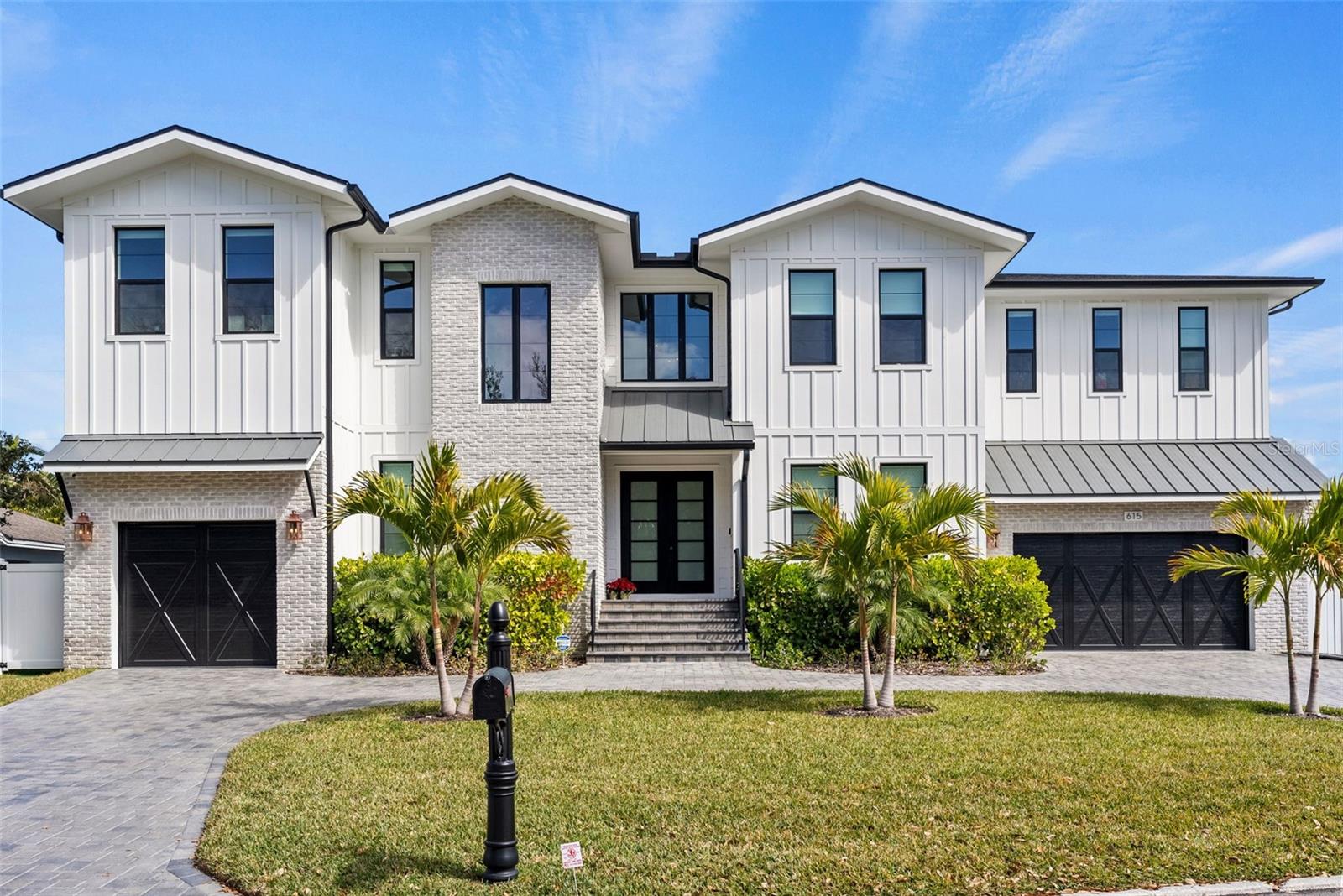 Listing photo id 75 for 615 Luzon Avenue