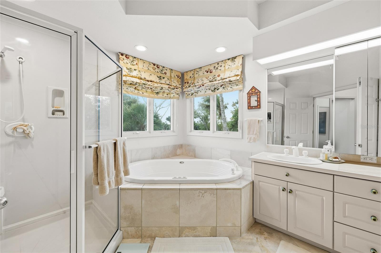 Image 47 of 78 For 16 Grouper Hole Drive