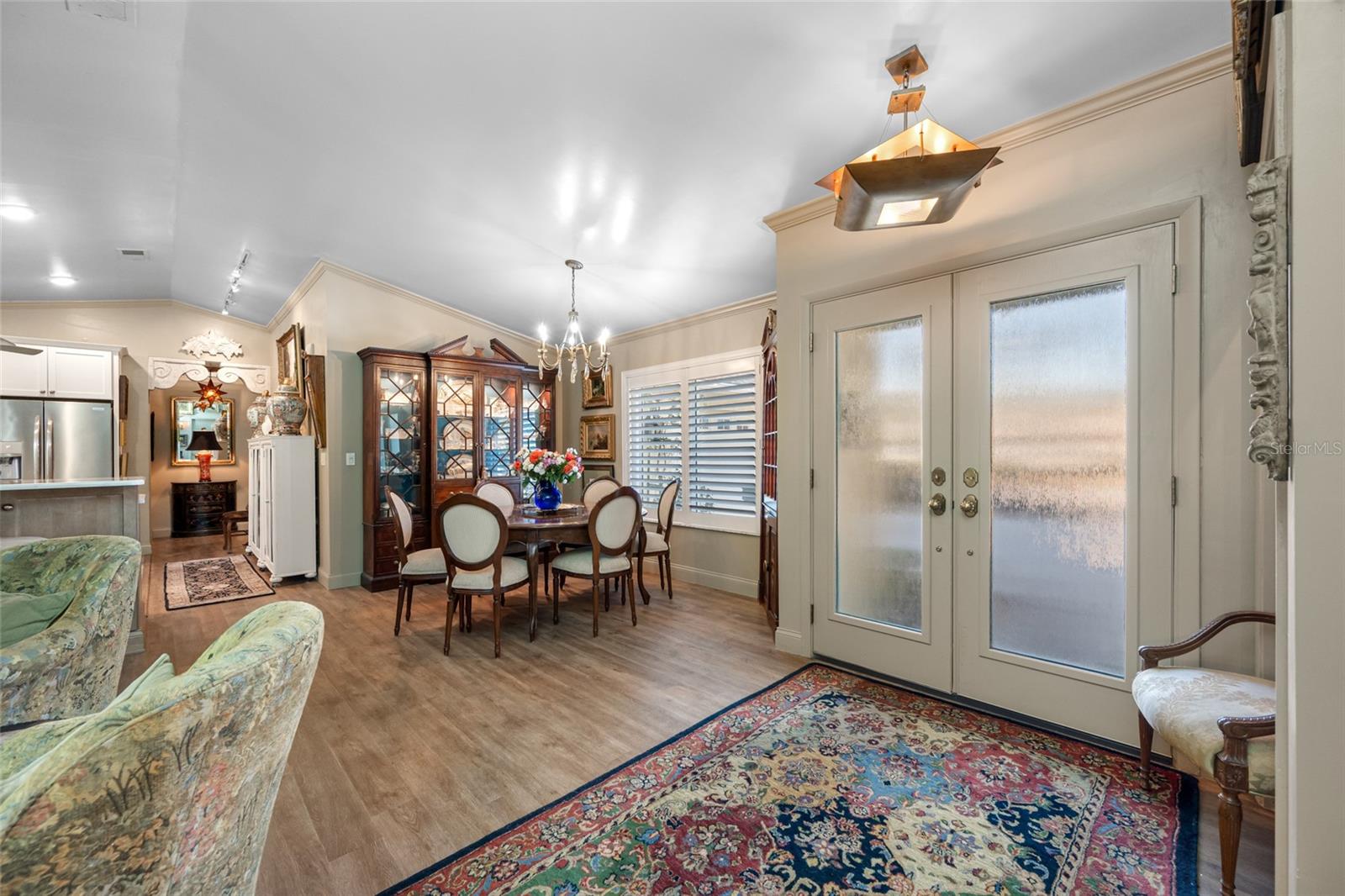 Listing photo id 12 for 2970 Tangerine Terrace