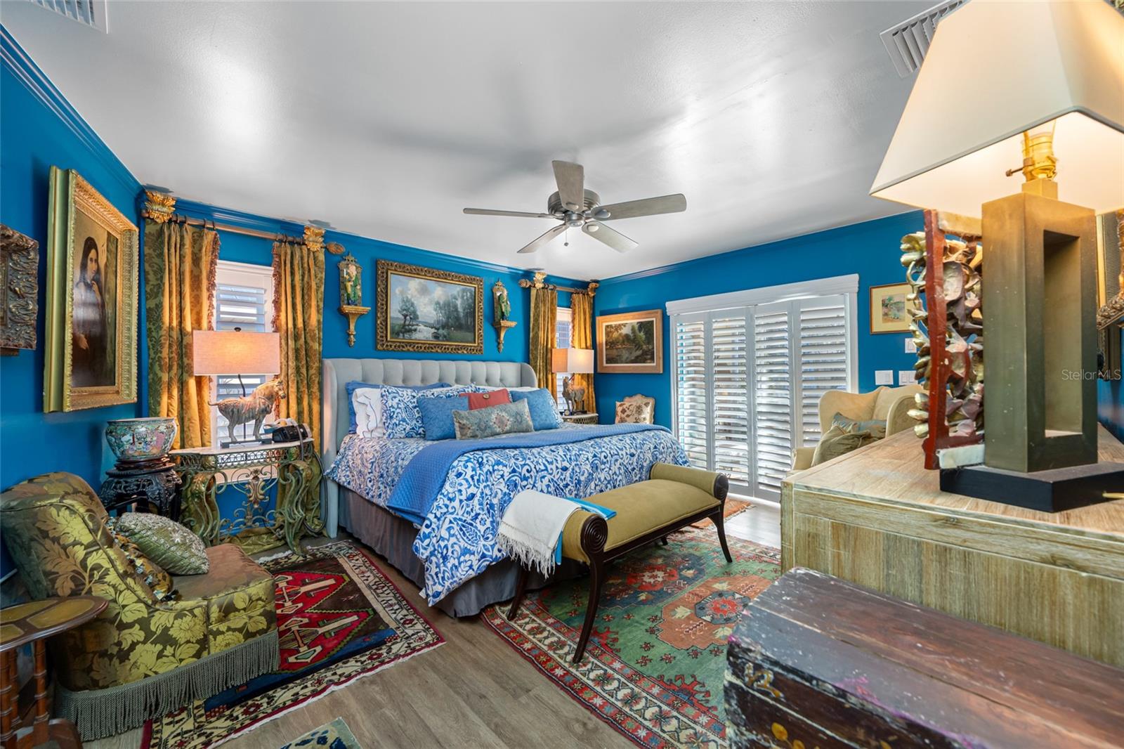 Listing photo id 23 for 2970 Tangerine Terrace