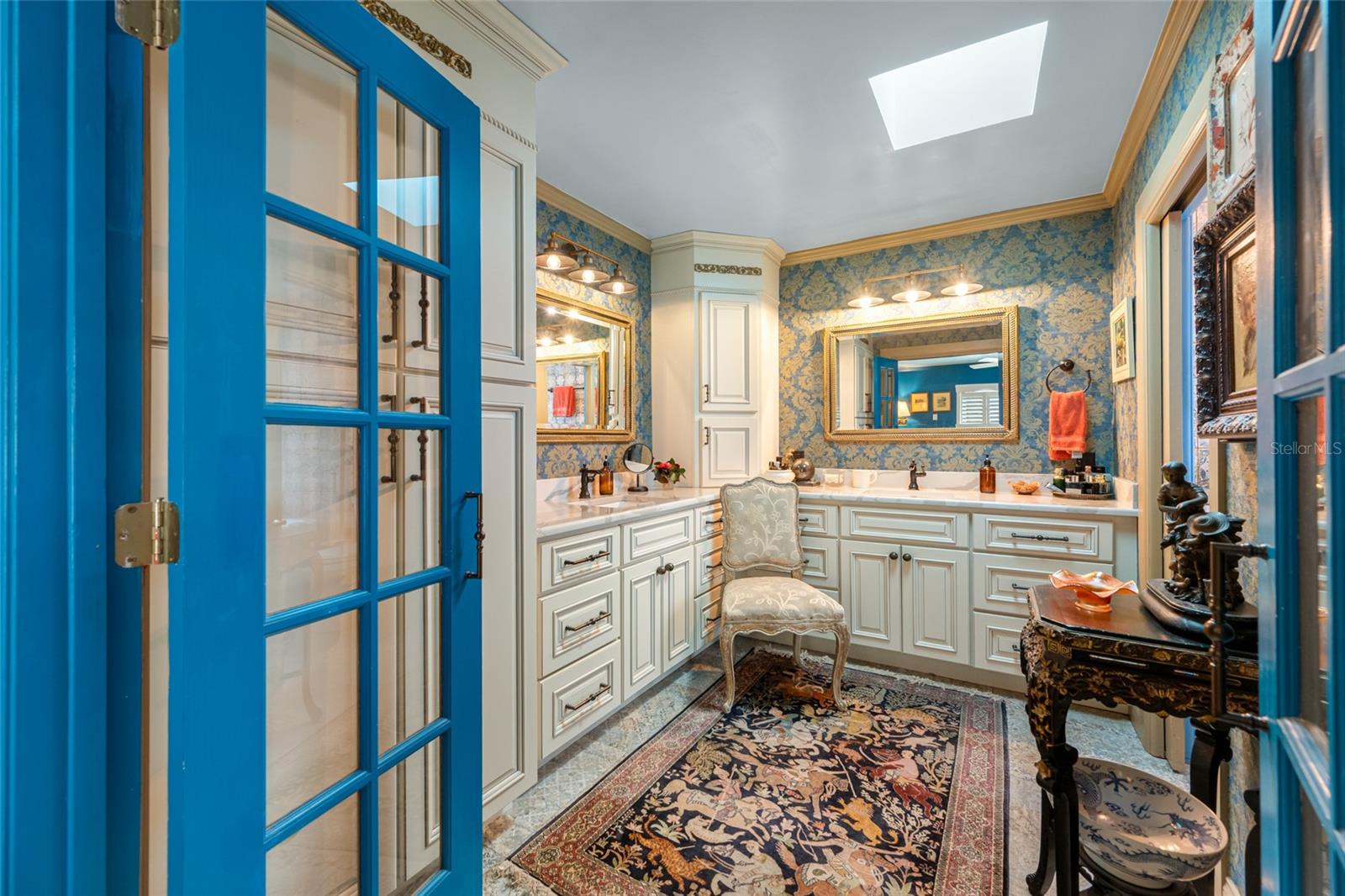 Listing photo id 24 for 2970 Tangerine Terrace