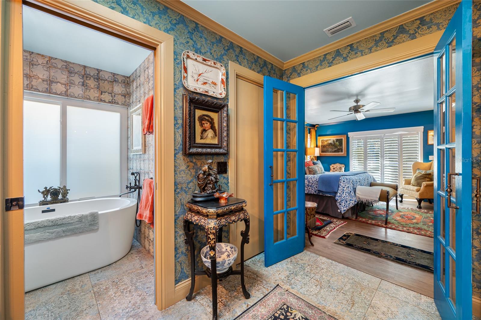 Listing photo id 28 for 2970 Tangerine Terrace