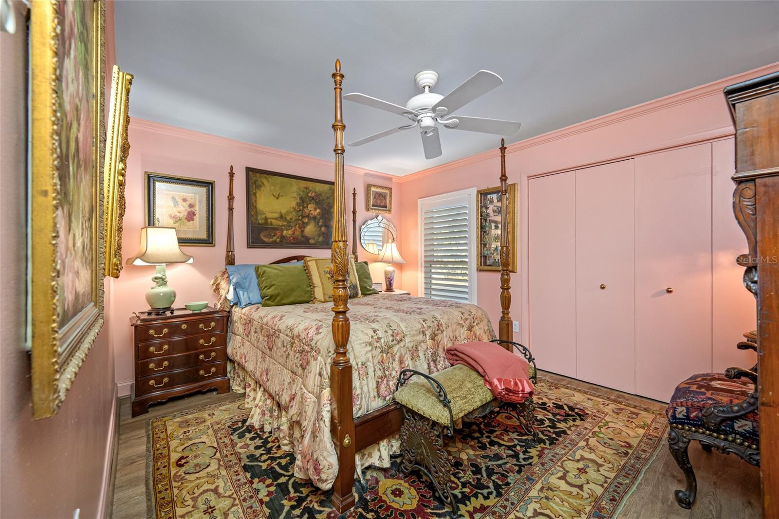 Listing photo id 41 for 2970 Tangerine Terrace