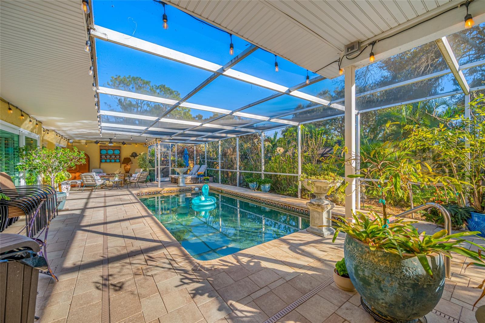 Listing photo id 50 for 2970 Tangerine Terrace