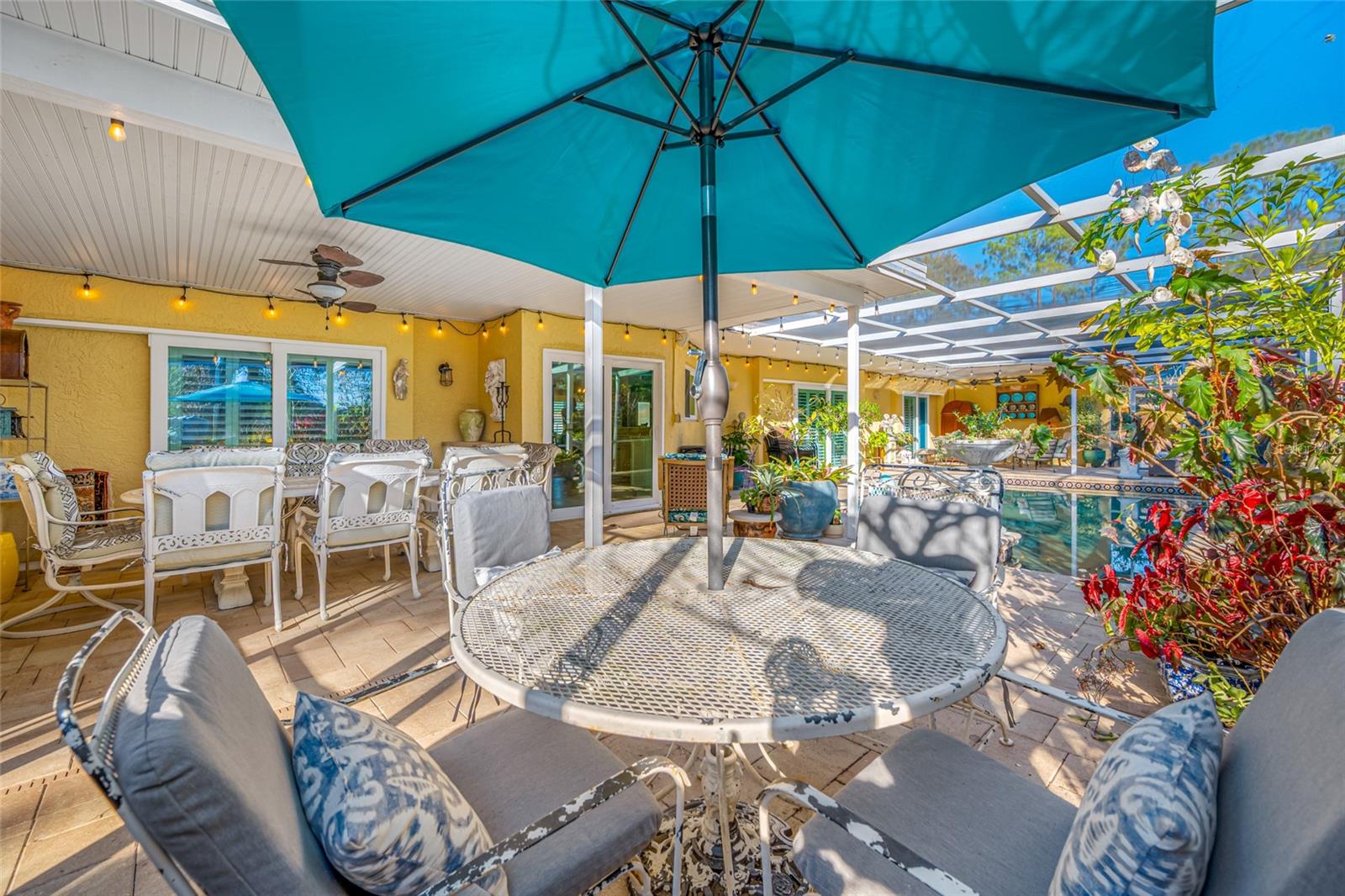 Listing photo id 55 for 2970 Tangerine Terrace