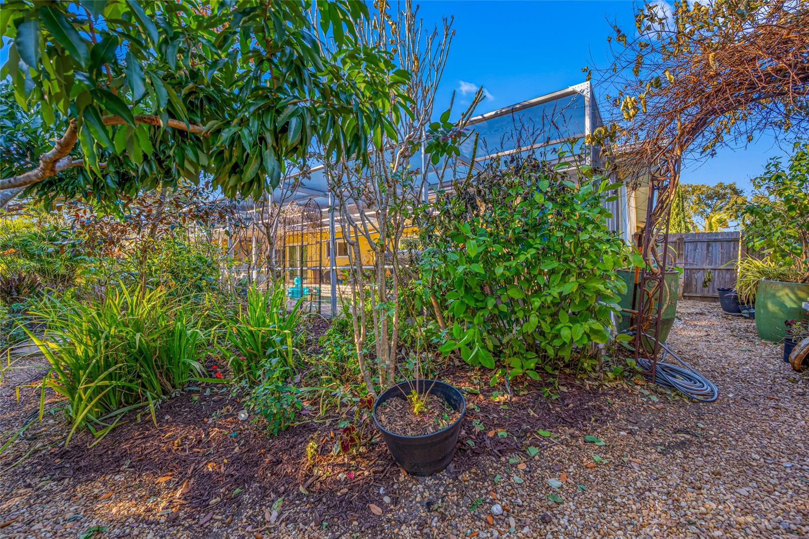 Listing photo id 58 for 2970 Tangerine Terrace