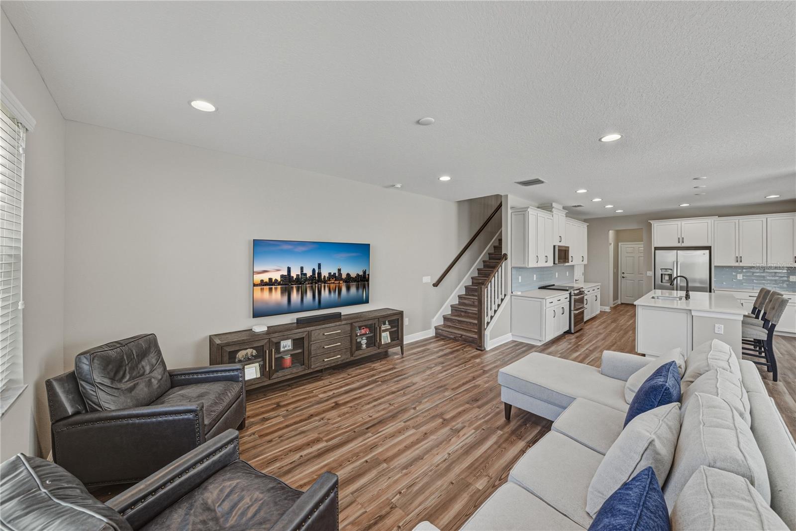 Image 32 of 79 For 2527 Stapleford Place