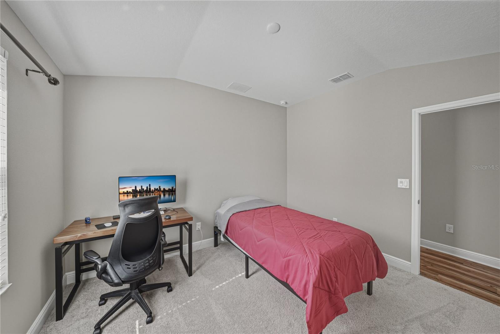 Image 50 of 79 For 2527 Stapleford Place