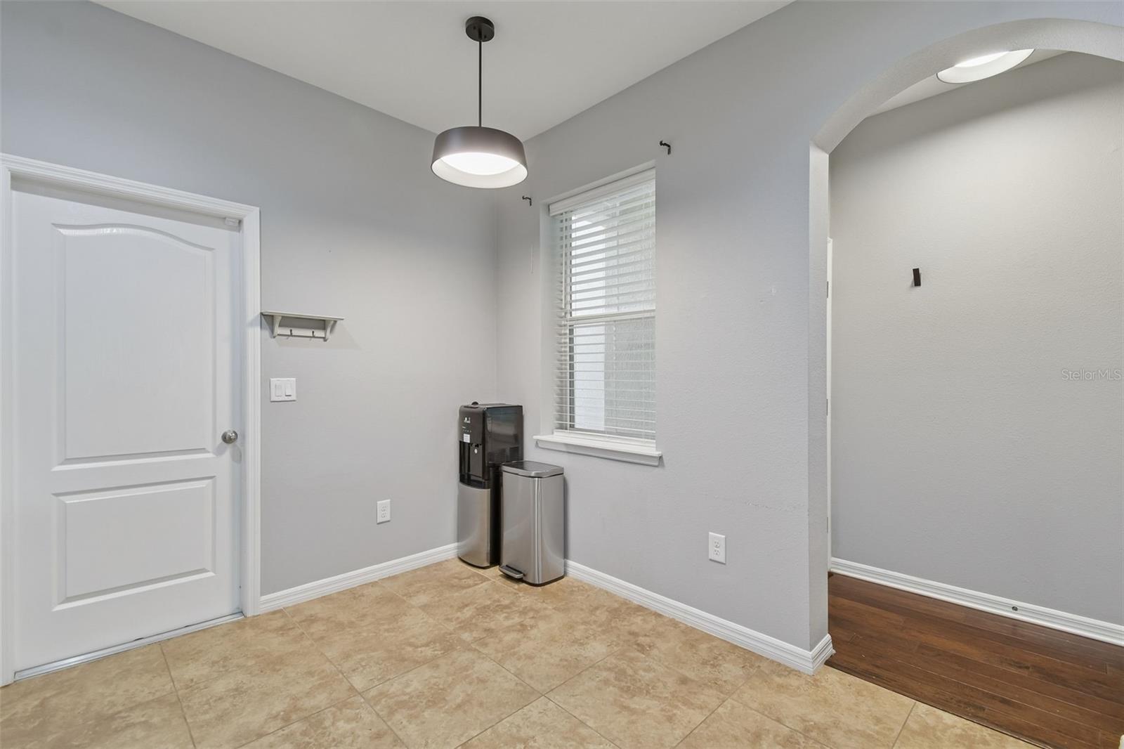 Image 11 of 57 For 2109 Broadway View Avenue