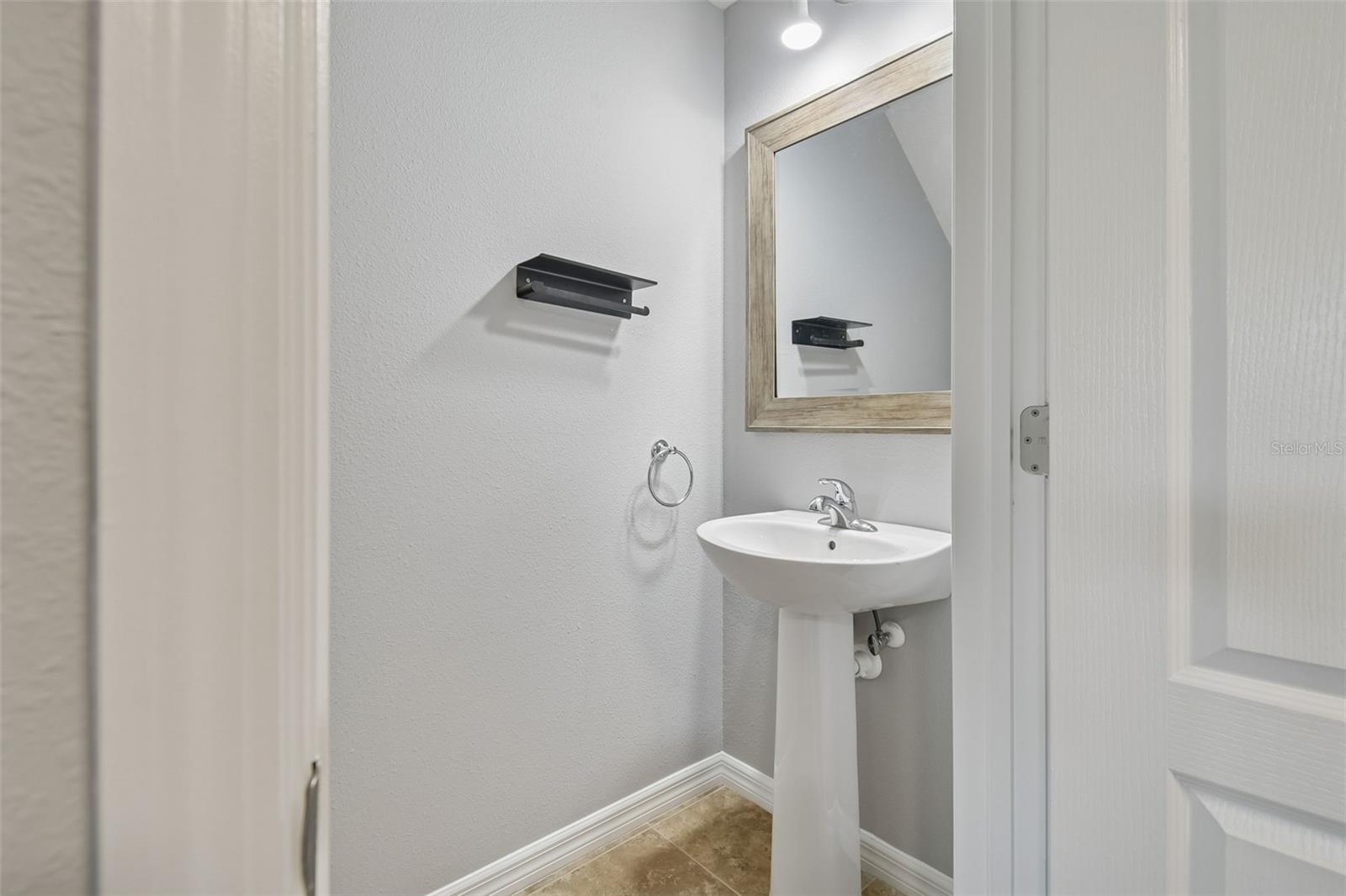 Image 12 of 57 For 2109 Broadway View Avenue