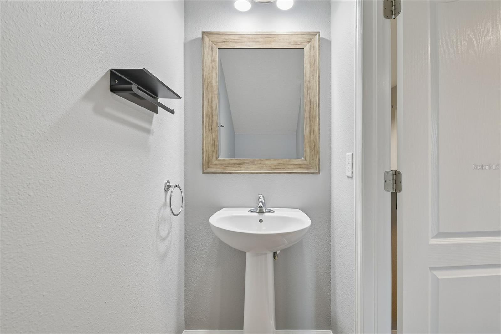 Image 13 of 57 For 2109 Broadway View Avenue